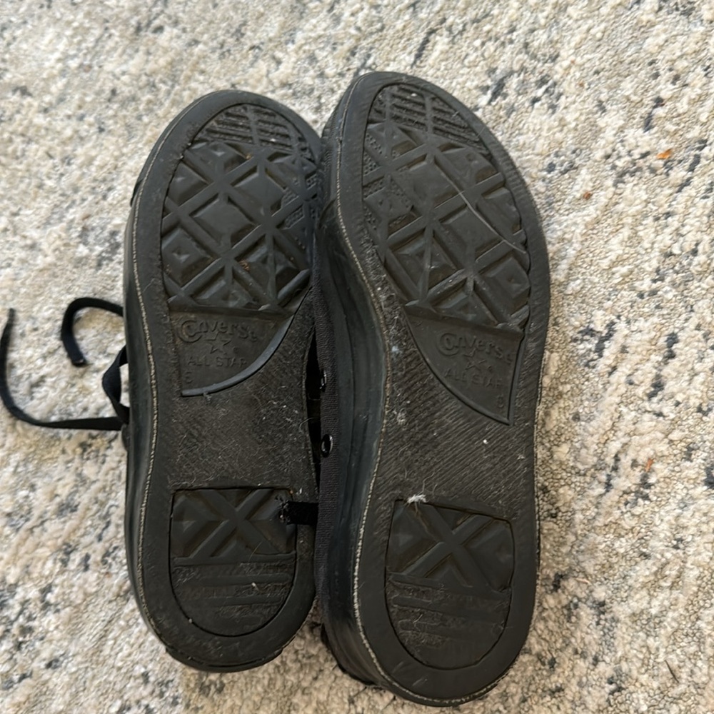 Distressed Converse - Picture 2 of 8
